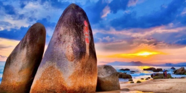 <a class='seo-content-a'  target='_blank'  href = 'https://intotravelchina.com/html/web/sanyatrip/index.html'>tianya haijiao</a> Scenic Area，sanya tour.jpg
