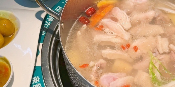 Coconut Chicken，sanya tour.jpg