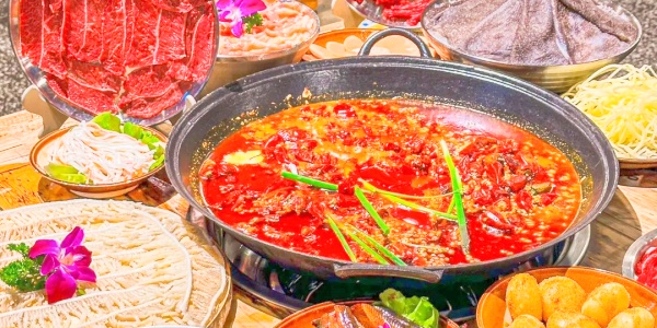 <a class='seo-content-a'  target='_blank'  href = 'https://intotravelchina.com/html/web/chengdu/index.html'>Chengdu Hot Pot</a>.jpg