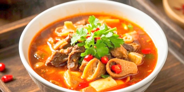 Beef Offal with Radish,What is the famous food in Guangdong.jpg